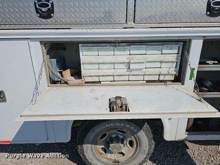 image for item DO2861 2008 Chevrolet Silverado 2500HD  Ext. Cab utility bed pickup truck