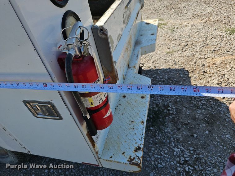 image for item DO2861 2008 Chevrolet Silverado 2500HD  Ext. Cab utility bed pickup truck