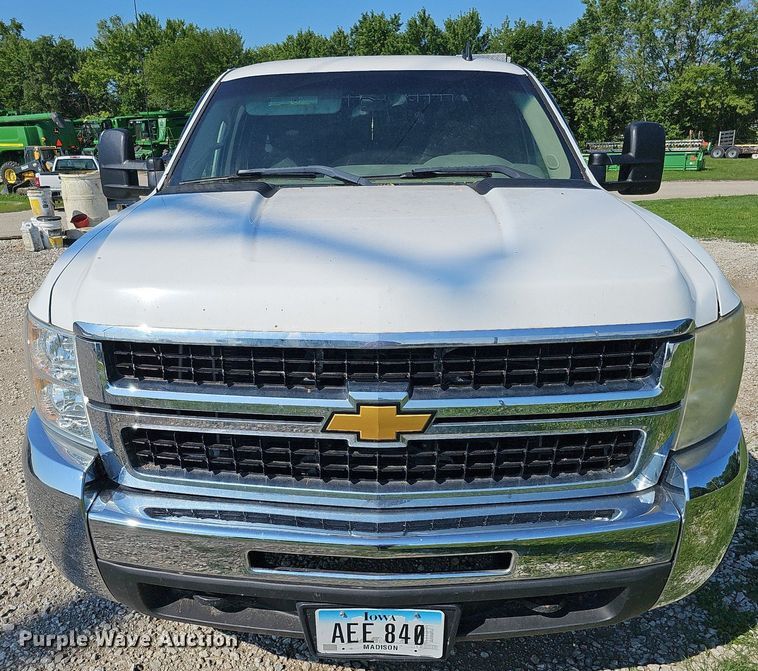 image for item DO2861 2008 Chevrolet Silverado 2500HD  Ext. Cab utility bed pickup truck