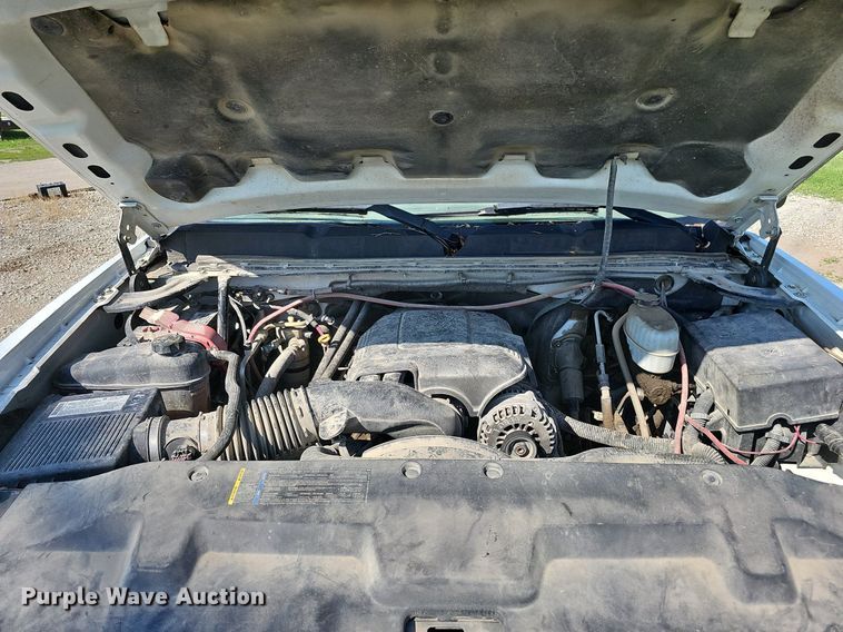 image for item DO2861 2008 Chevrolet Silverado 2500HD  Ext. Cab utility bed pickup truck