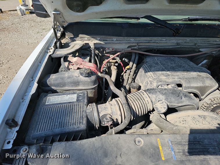 image for item DO2861 2008 Chevrolet Silverado 2500HD  Ext. Cab utility bed pickup truck