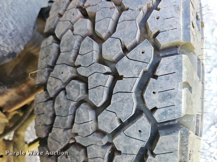 image for item DO2861 2008 Chevrolet Silverado 2500HD  Ext. Cab utility bed pickup truck