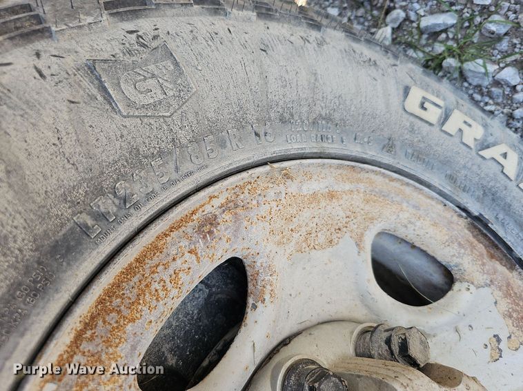 image for item DO2861 2008 Chevrolet Silverado 2500HD  Ext. Cab utility bed pickup truck