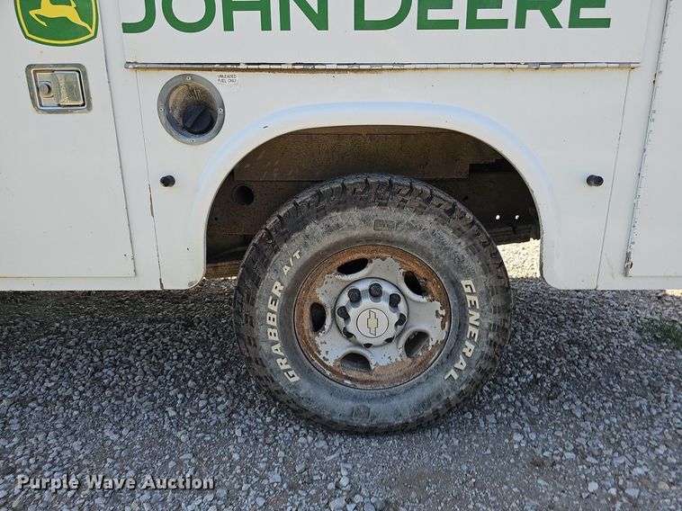 image for item DO2861 2008 Chevrolet Silverado 2500HD  Ext. Cab utility bed pickup truck