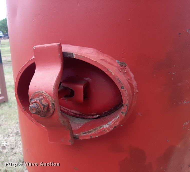 image for item DO3143 Clemco  sand blasting pot