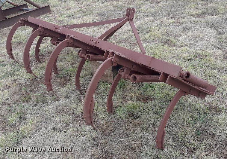 image for item DO3148 Field cultivator