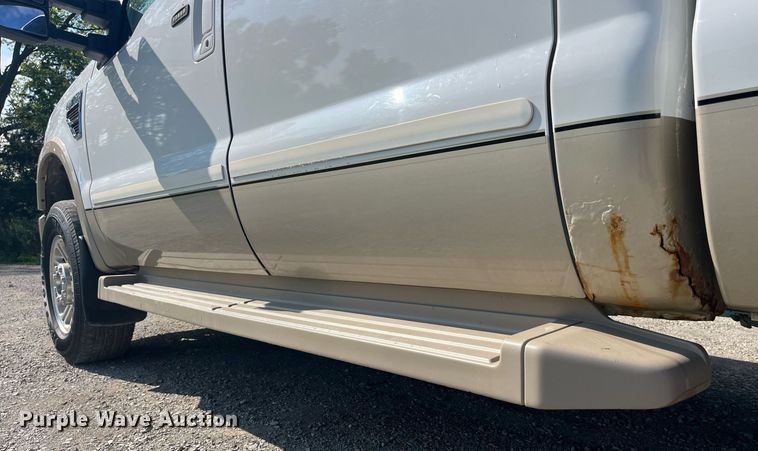 image for item DP2060 2008 Ford F350 Super Duty Lariat King Ranch  Crew Cab pickup truck