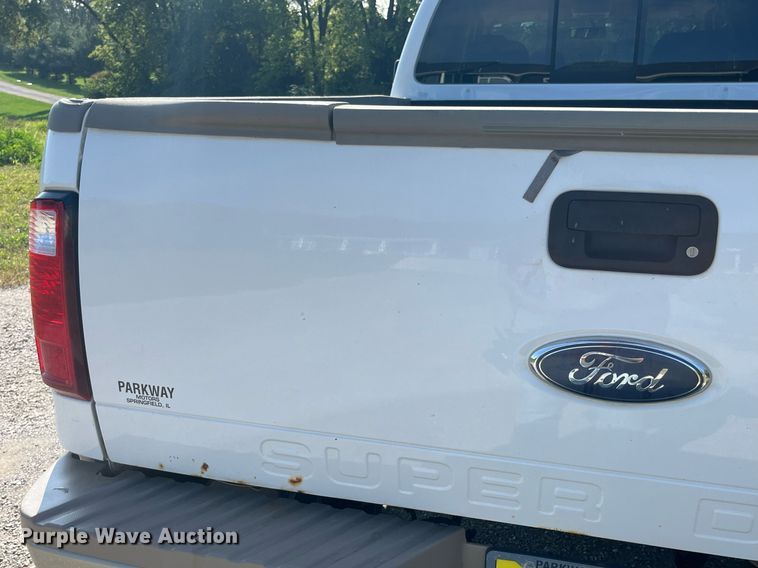 image for item DP2060 2008 Ford F350 Super Duty Lariat King Ranch  Crew Cab pickup truck