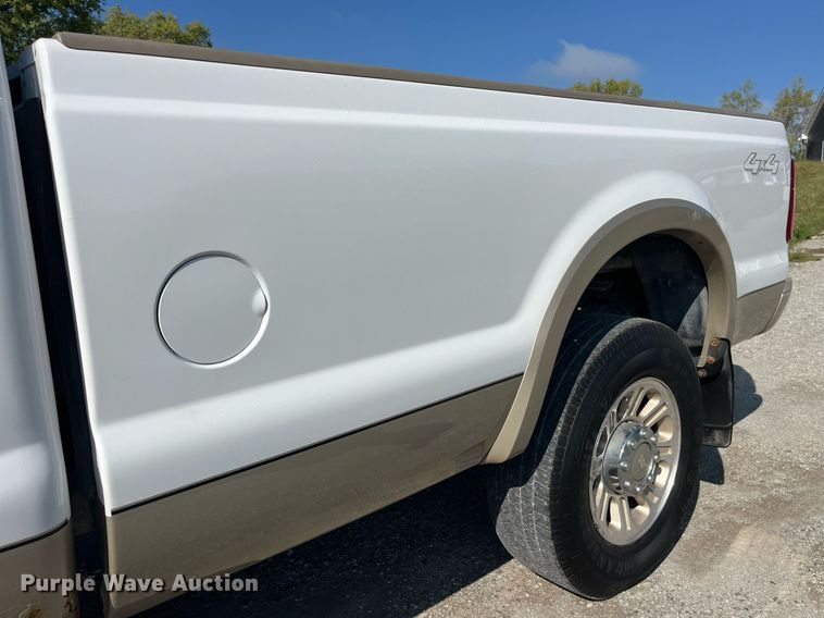 image for item DP2060 2008 Ford F350 Super Duty Lariat King Ranch  Crew Cab pickup truck