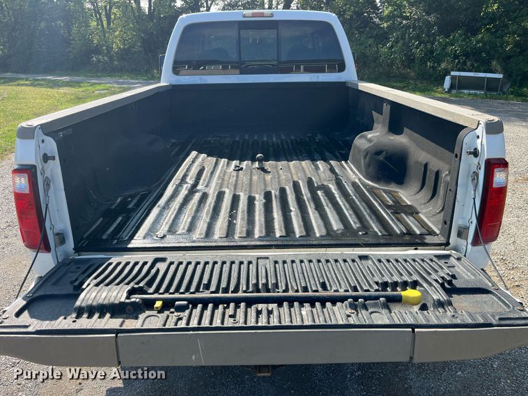 image for item DP2060 2008 Ford F350 Super Duty Lariat King Ranch  Crew Cab pickup truck