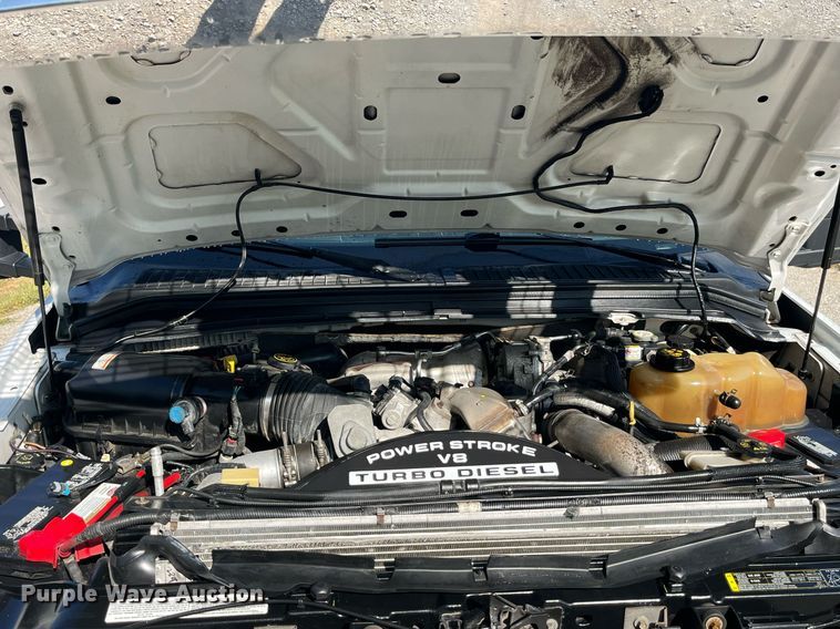 image for item DP2060 2008 Ford F350 Super Duty Lariat King Ranch  Crew Cab pickup truck