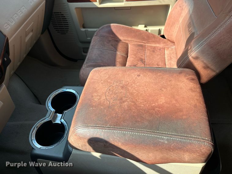 image for item DP2060 2008 Ford F350 Super Duty Lariat King Ranch  Crew Cab pickup truck