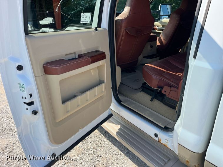 image for item DP2060 2008 Ford F350 Super Duty Lariat King Ranch  Crew Cab pickup truck