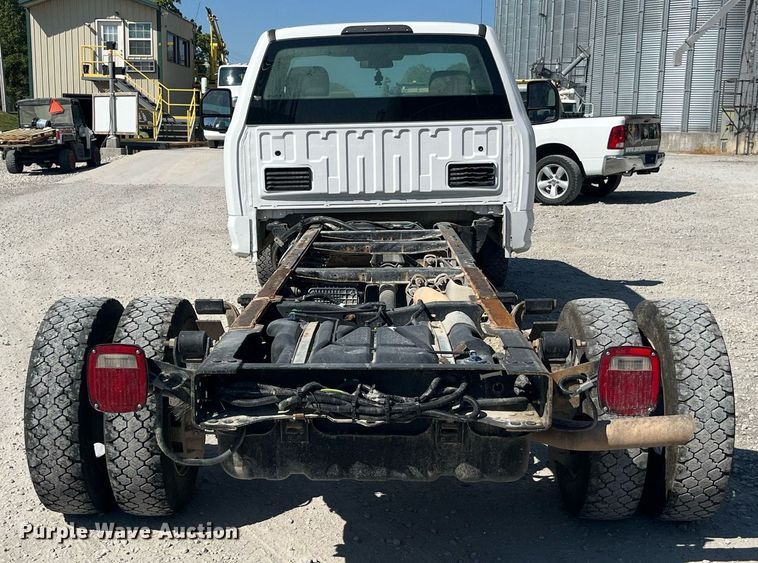 image for item DP2061 2017 Ford F550 Super Duty XL  truck cab and chassis
