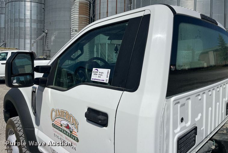 image for item DP2061 2017 Ford F550 Super Duty XL  truck cab and chassis