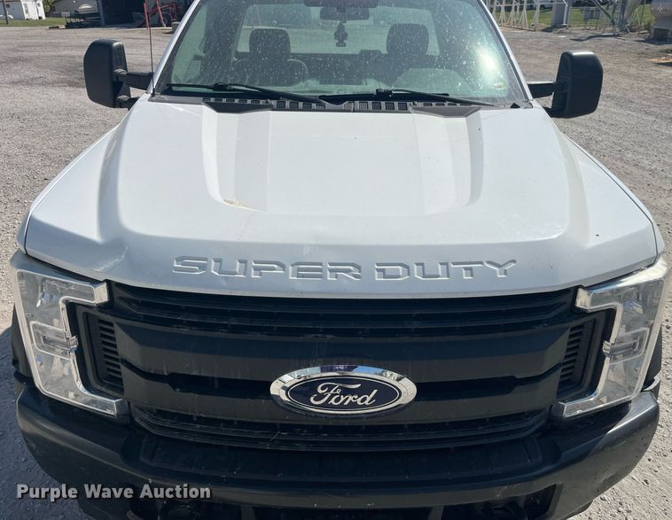 image for item DP2061 2017 Ford F550 Super Duty XL  truck cab and chassis