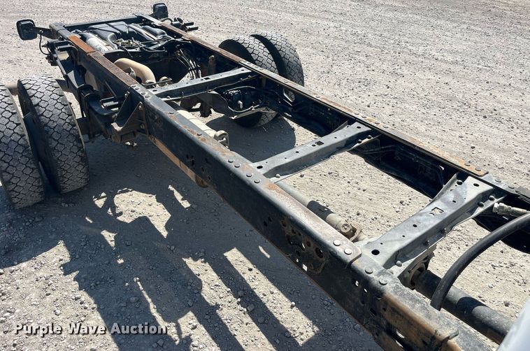 image for item DP2061 2017 Ford F550 Super Duty XL  truck cab and chassis