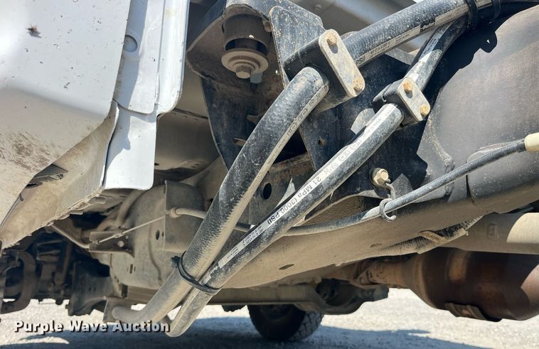 image for item DP2061 2017 Ford F550 Super Duty XL  truck cab and chassis