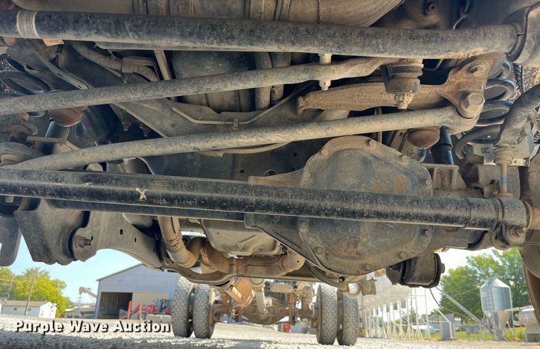 image for item DP2061 2017 Ford F550 Super Duty XL  truck cab and chassis