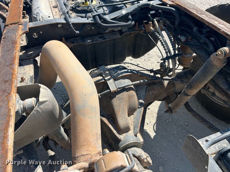 image for item DP2061 2017 Ford F550 Super Duty XL  truck cab and chassis