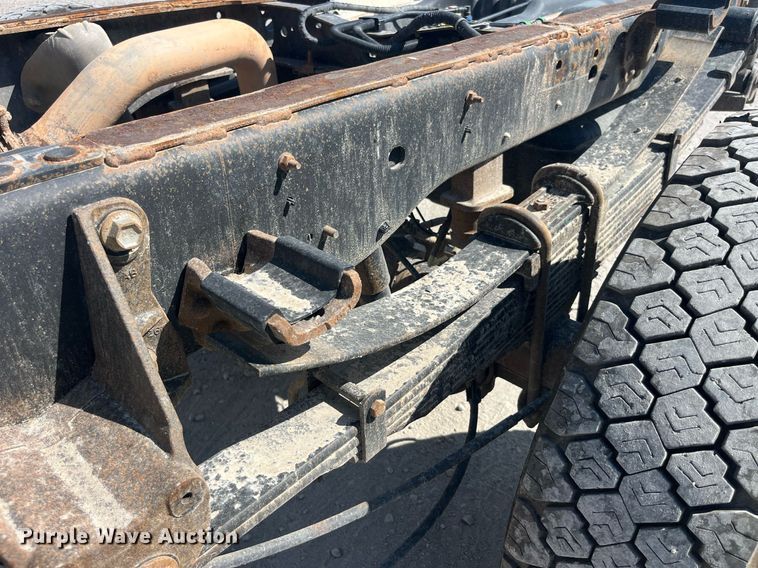 image for item DP2061 2017 Ford F550 Super Duty XL  truck cab and chassis