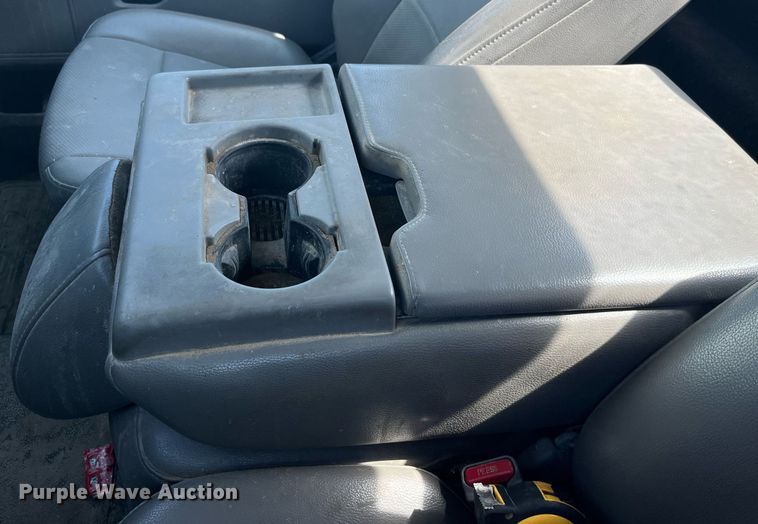 image for item DP2061 2017 Ford F550 Super Duty XL  truck cab and chassis