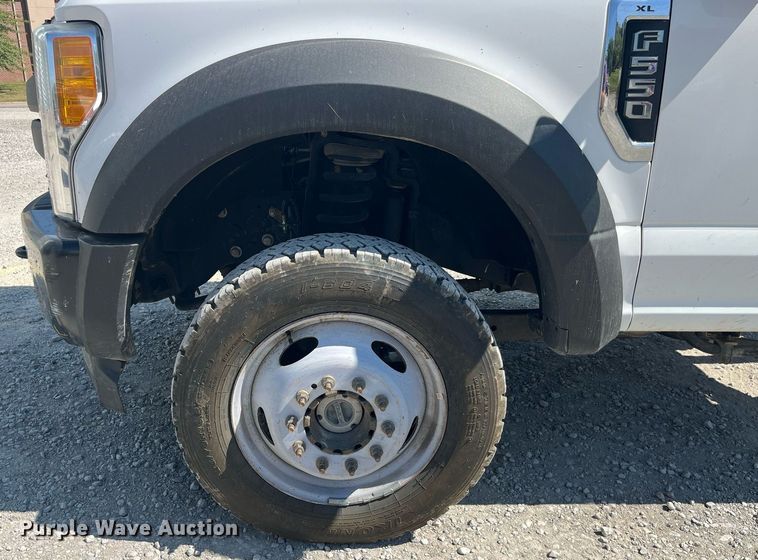 image for item DP2061 2017 Ford F550 Super Duty XL  truck cab and chassis