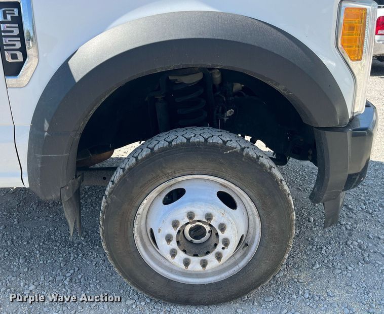 image for item DP2061 2017 Ford F550 Super Duty XL  truck cab and chassis