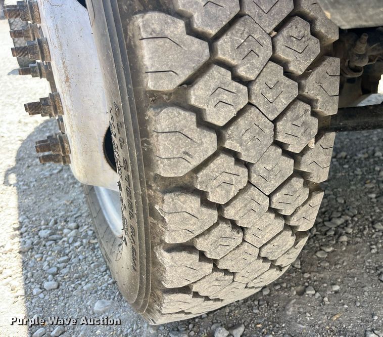 image for item DP2061 2017 Ford F550 Super Duty XL  truck cab and chassis