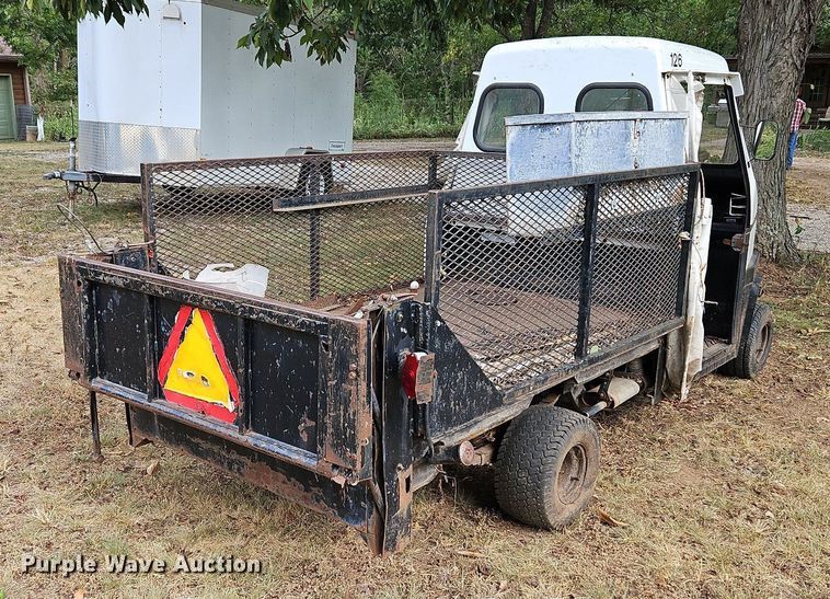 image for item DP2382 1989 Cushman 898459-8920  utility vehicle