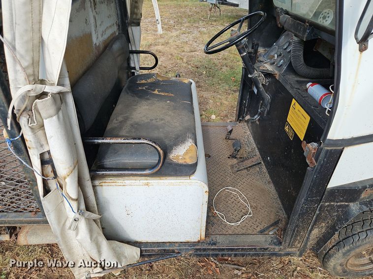 image for item DP2382 1989 Cushman 898459-8920  utility vehicle