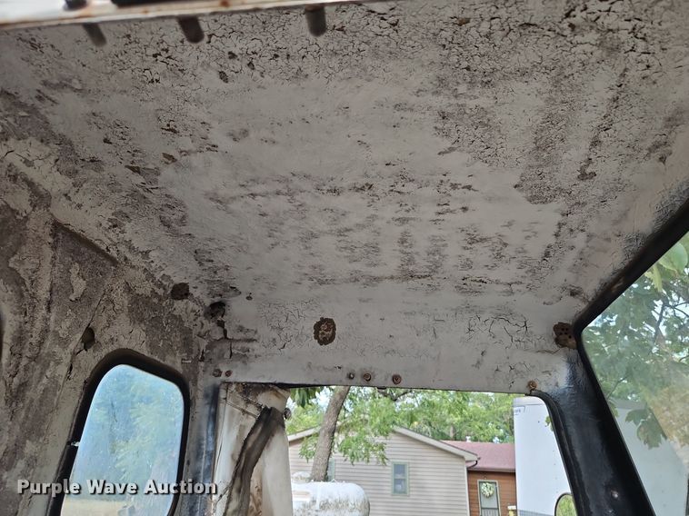 image for item DP2382 1989 Cushman 898459-8920  utility vehicle