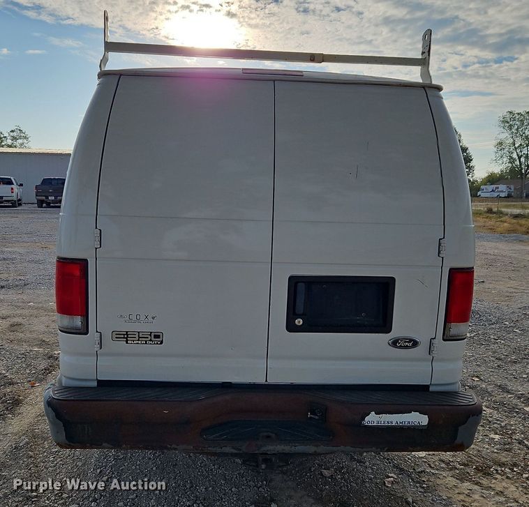 image for item DP2433 2000 Ford E350 Super Duty  van