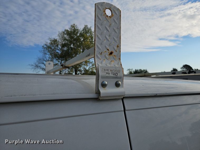 image for item DP2433 2000 Ford E350 Super Duty  van