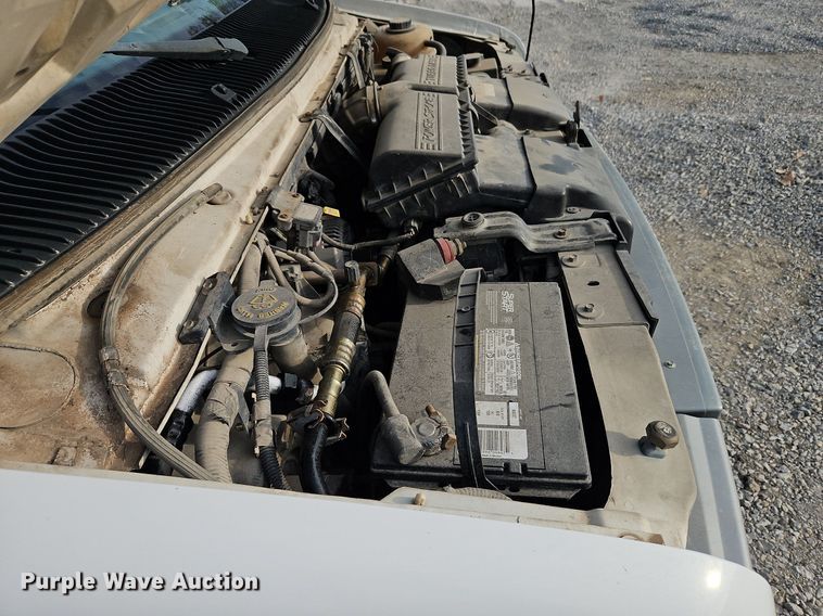 image for item DP2433 2000 Ford E350 Super Duty  van