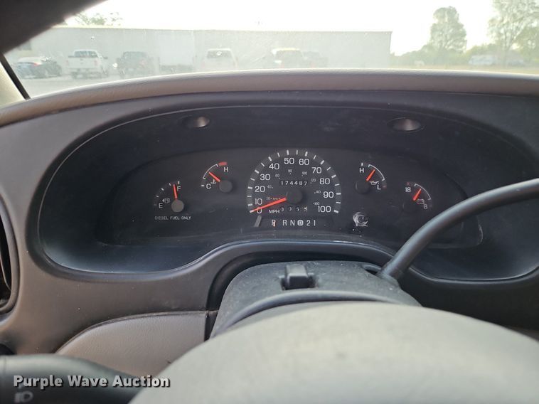 image for item DP2433 2000 Ford E350 Super Duty  van