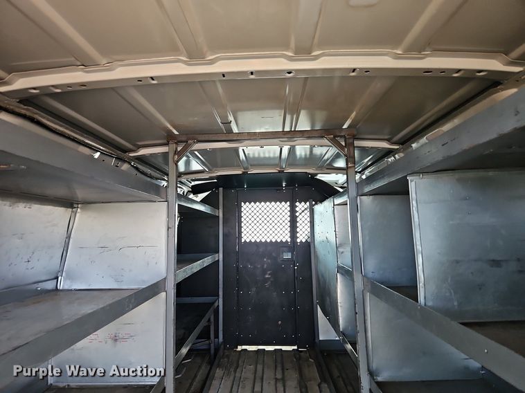 image for item DP2433 2000 Ford E350 Super Duty  van