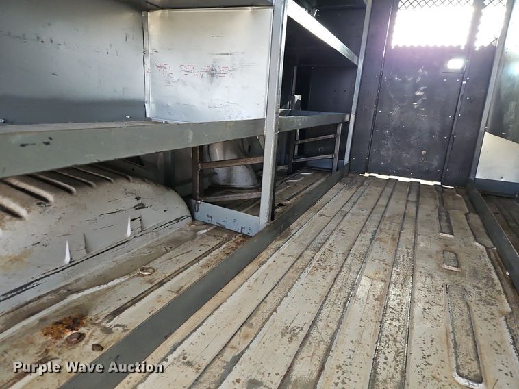 image for item DP2433 2000 Ford E350 Super Duty  van