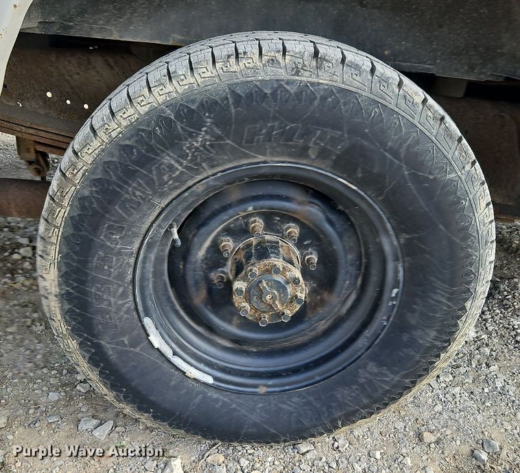 image for item DP2433 2000 Ford E350 Super Duty  van