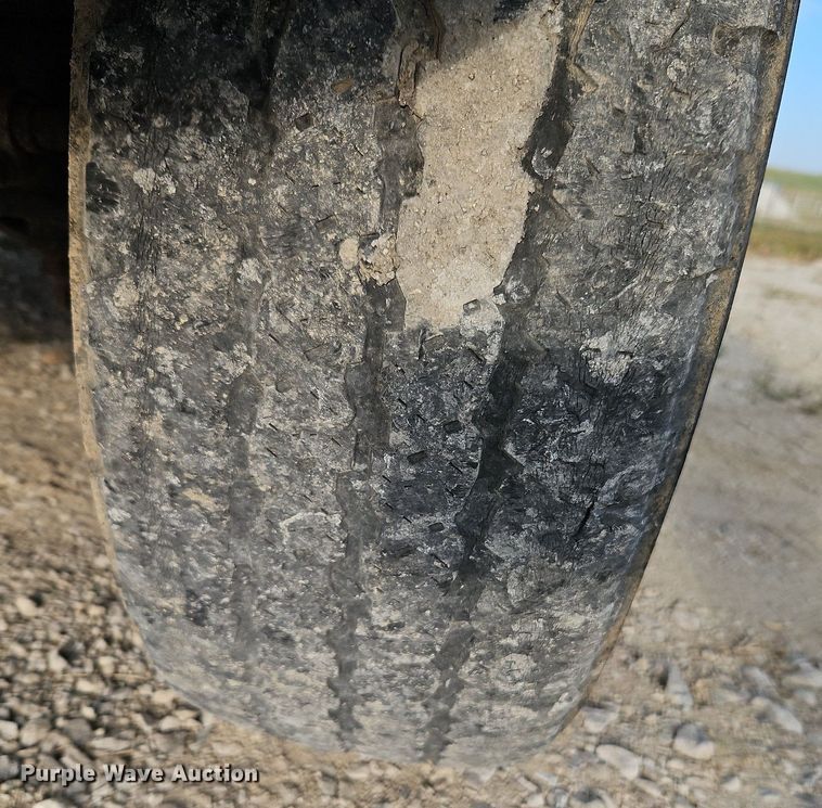 image for item DP2433 2000 Ford E350 Super Duty  van