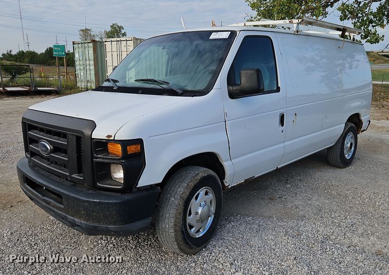 image for item DP2434 2008 Ford E250 Super Duty  van