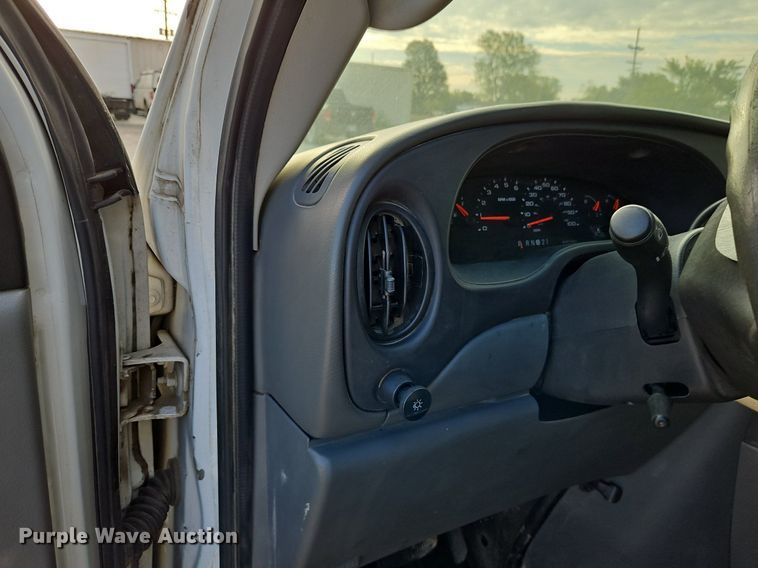 image for item DP2434 2008 Ford E250 Super Duty  van