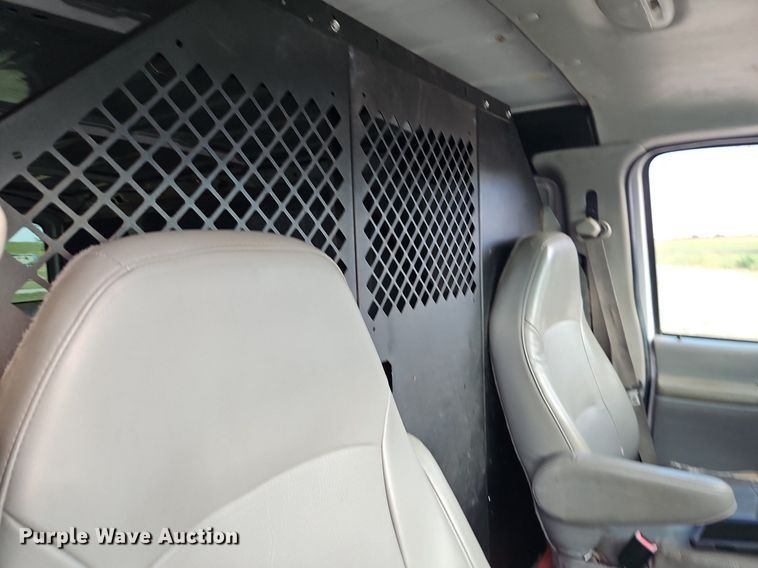 image for item DP2434 2008 Ford E250 Super Duty  van
