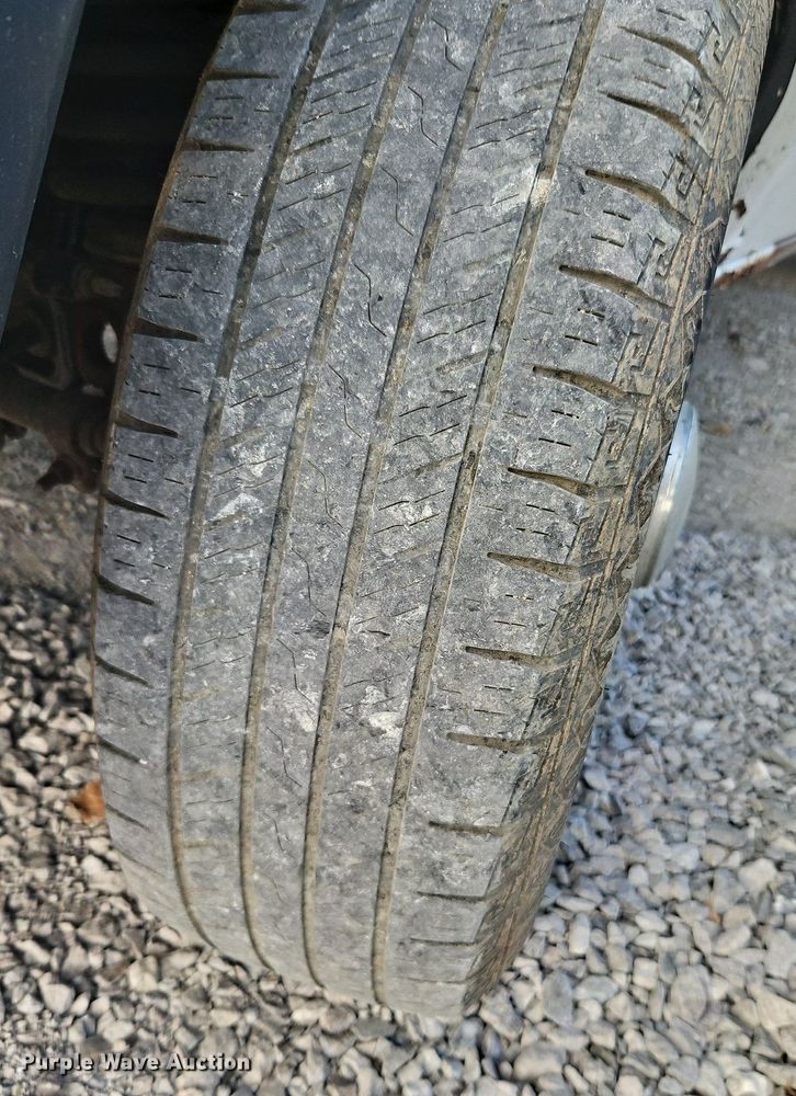 image for item DP2434 2008 Ford E250 Super Duty  van