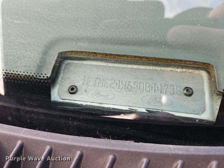 image for item DP2434 2008 Ford E250 Super Duty  van