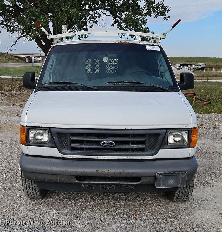 image for item DP2435 2007 Ford E250 Super Duty  van