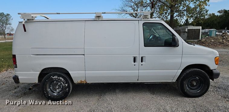 image for item DP2435 2007 Ford E250 Super Duty  van