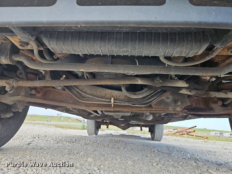 image for item DP2435 2007 Ford E250 Super Duty  van