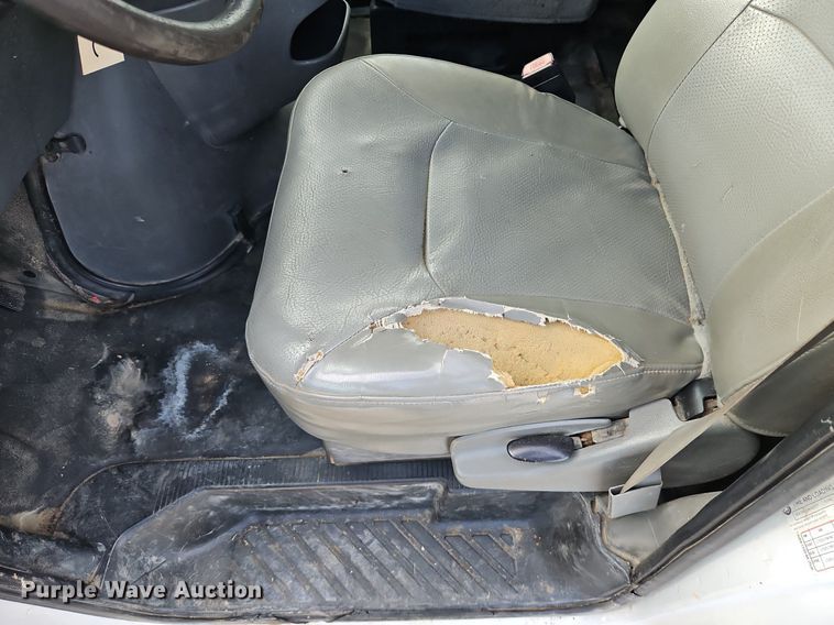 image for item DP2435 2007 Ford E250 Super Duty  van