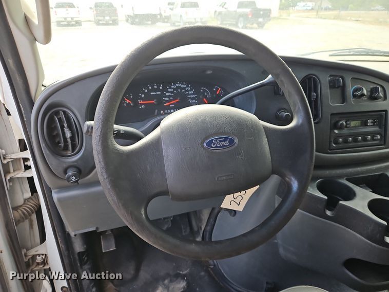 image for item DP2435 2007 Ford E250 Super Duty  van